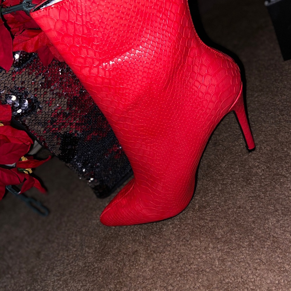Red Snakeskin Boot 🔥 - Picture 5 of 5